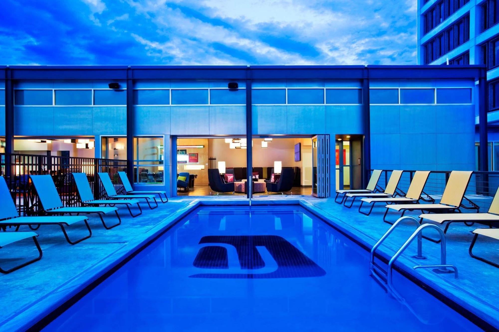 Hotel Aloft Tulsa Downtown Exterior foto